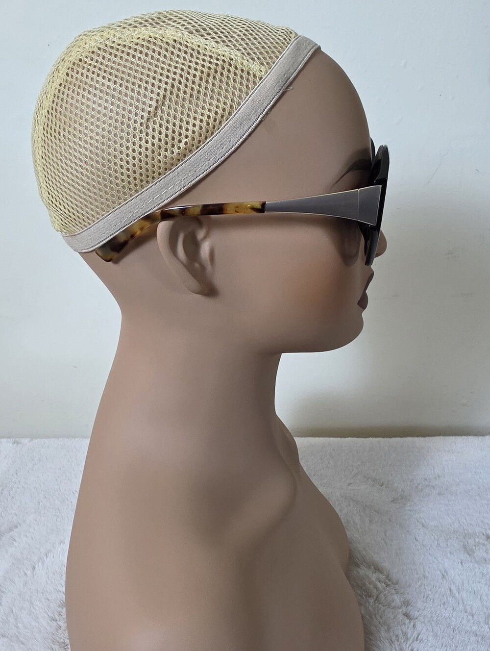 Vince Camuto Black Oversized Geometric Sunglasses - Picture 13 of 13